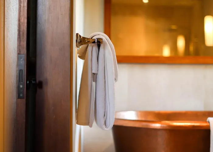 The Ubari Bali - Luxury Riverside Escape * Ubud