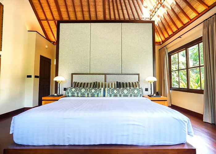 The Ubari Bali - Luxury Riverside Escape Ubud