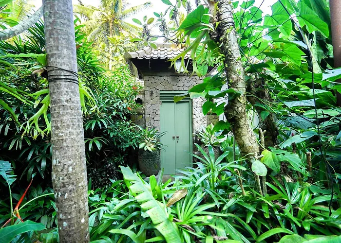 The Ubari Bali - Luxury Riverside Escape Villa